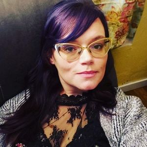 Meet your Posher, Dame